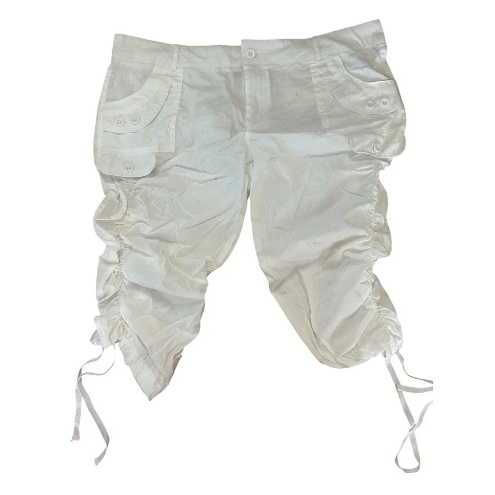 Ashley Blue Women Plus SZ 1XL White Cargo Capri Pants Cotton Stretch Ruched Side - Picture 2 of 6